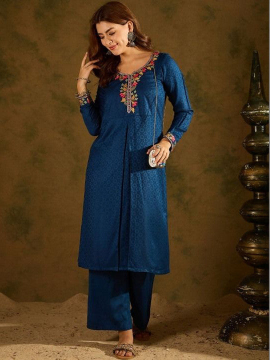 Women Blue Ethnic Motifs Embroidered Thread Work Kurta with Trousers